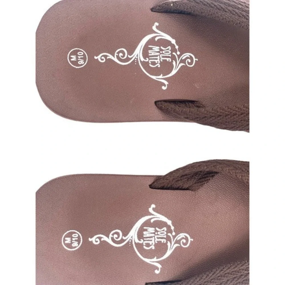 NEW Sole Mates Men’s Flip Flops Sandals NEW Brown Size‎ 9/10